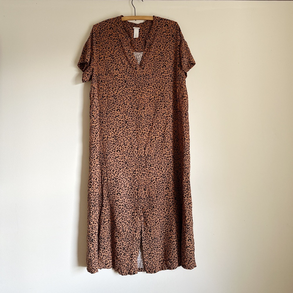 H&M Leopard print oversized shirt dress